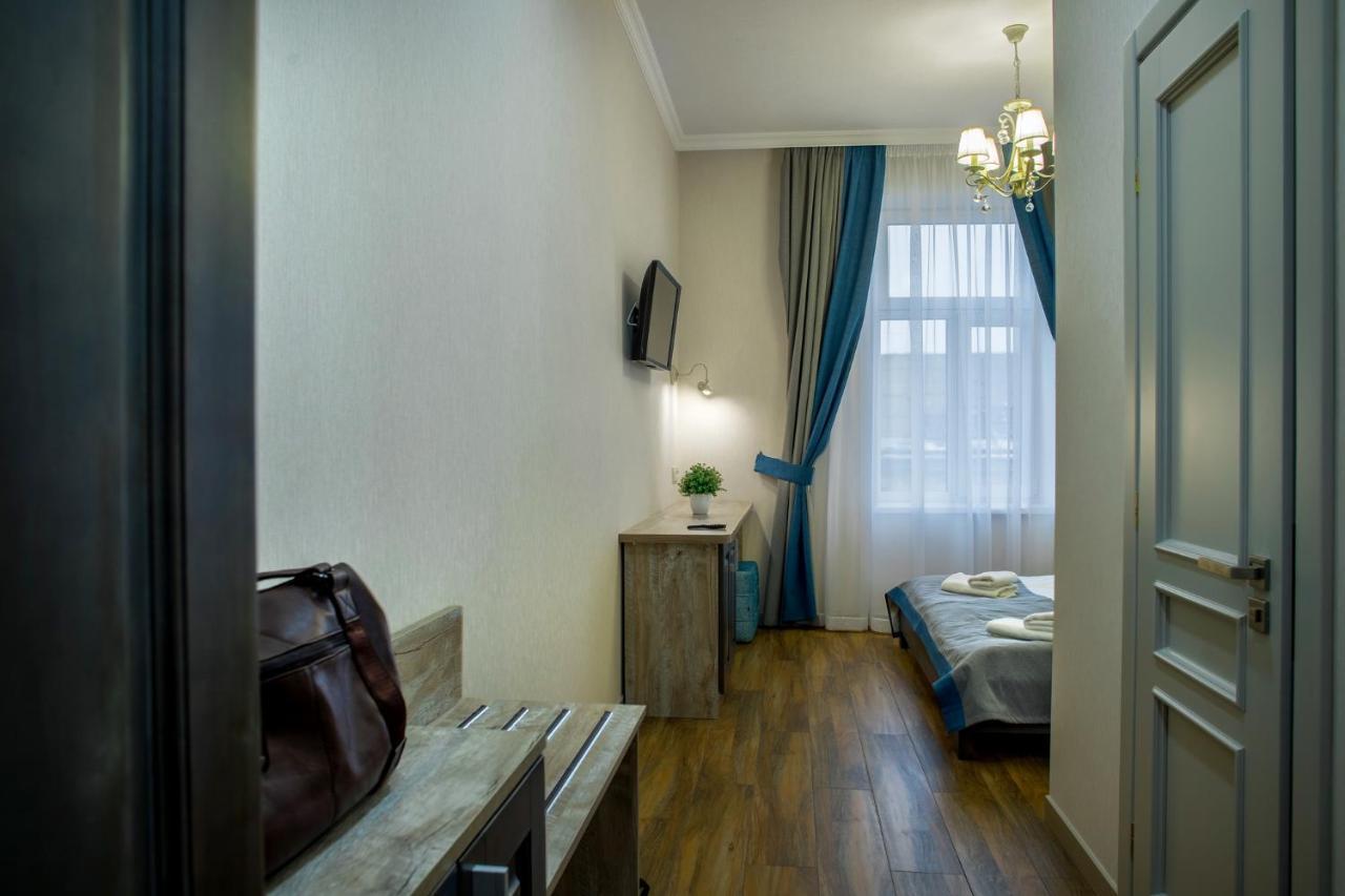 Mini Hotel Barvy Lvova On Horodotska St. Εξωτερικό φωτογραφία